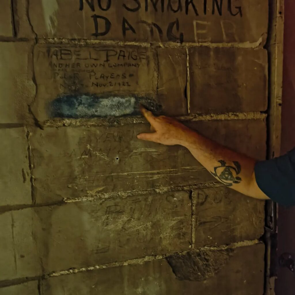 Explored a Florida location with loads of reported paranormal activity today. After a tour and long discussion with the caretakers, the Paranomaly game and field guide have their next Special Investigation! We'll be scheduling our night investigation for next month...results to become part of the game and the book. 

#paranormal #ghosthunt #historic