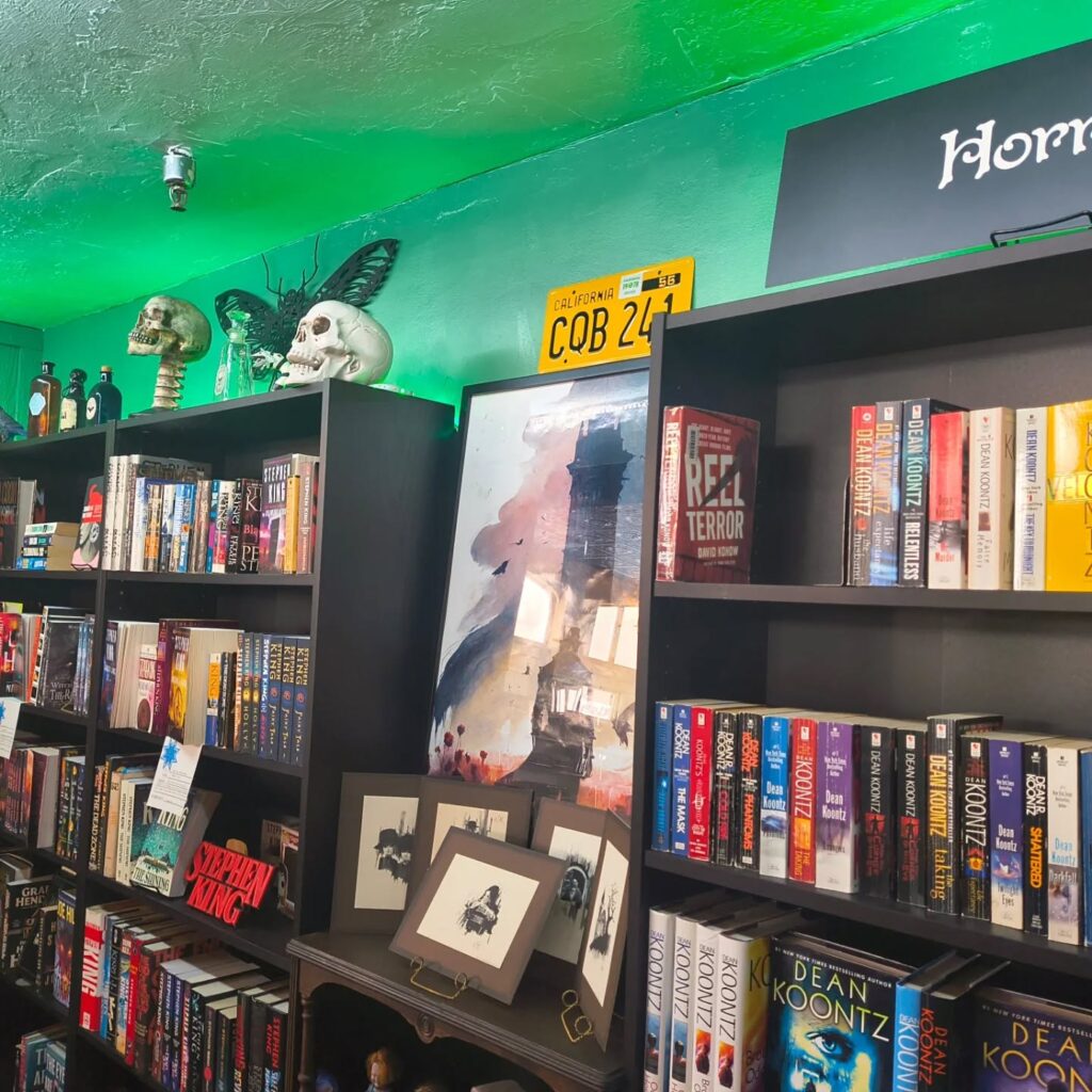 Dragon's Den Books in Arcadia is definitely a hidden gem! (Although it's in a great downtown location, so it's not really hidden. 🤔) Very indie author friendly and huge selection of new and used books. Check it out ASAP!  #indiebooks #indieauthor