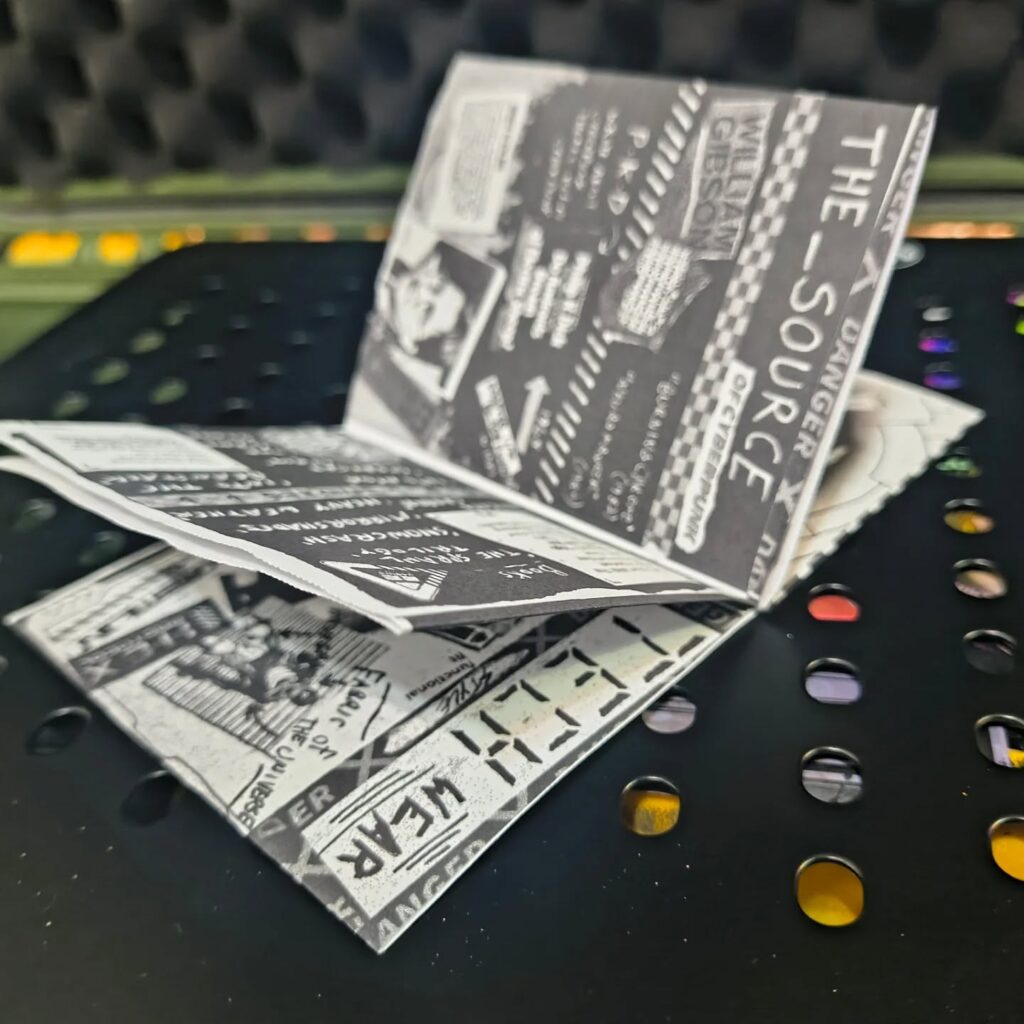 2026 event appearances start this weekend at Central Florida Comic Con! Among the new things I'm debuting: the Static Feed zine. This handmade version of my newsletter is something I've been working on for a few weeks now, and these codex sized copies will be available in limited supply. 🦾

#cyberpunk #indieauthor #cyberpunkdesign