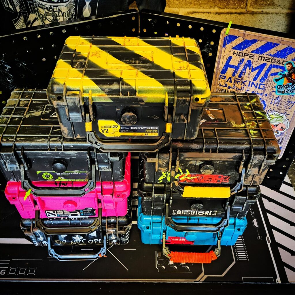My #cyberpunk Collector Crates...first batch hand-designed by yours truly and waiting to be filled with my novels and merch before my next book signing!

I've had a lot of fun making each one unique and eye-catching — even dusting off some of my low-level graffito skills from back in the day. 😆

Next month I plan on making a new set and doing a very limited online drop. If you're interested, be sure to message or follow! 

#cyberpunkart #cyberpunkstyle #author #scifi #sciencefiction #techwear #maker #cyberpunkdesign